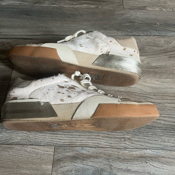 Dolce Vita Pony hair sneaker - Picture 3 of 5